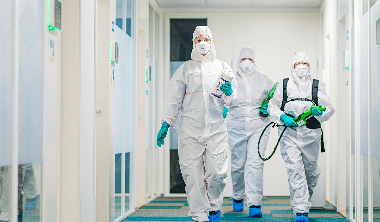 Kiinteisto-siivous-desinfiointi-ryhma-1280x747